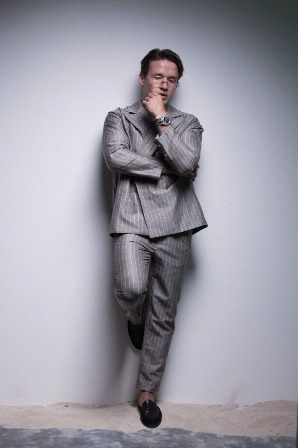 Grey Classic Suit - Image 2